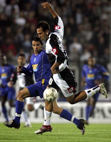 点球与身体 点球与身体